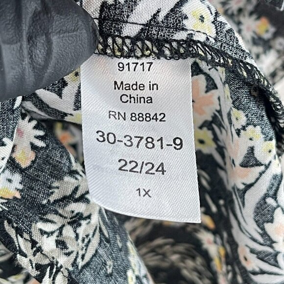 Woman Within Black Floral Print Button-Up Shirt Womens 3/4 Sleeve V-Neck Size 1X - Picture 10 of 15
